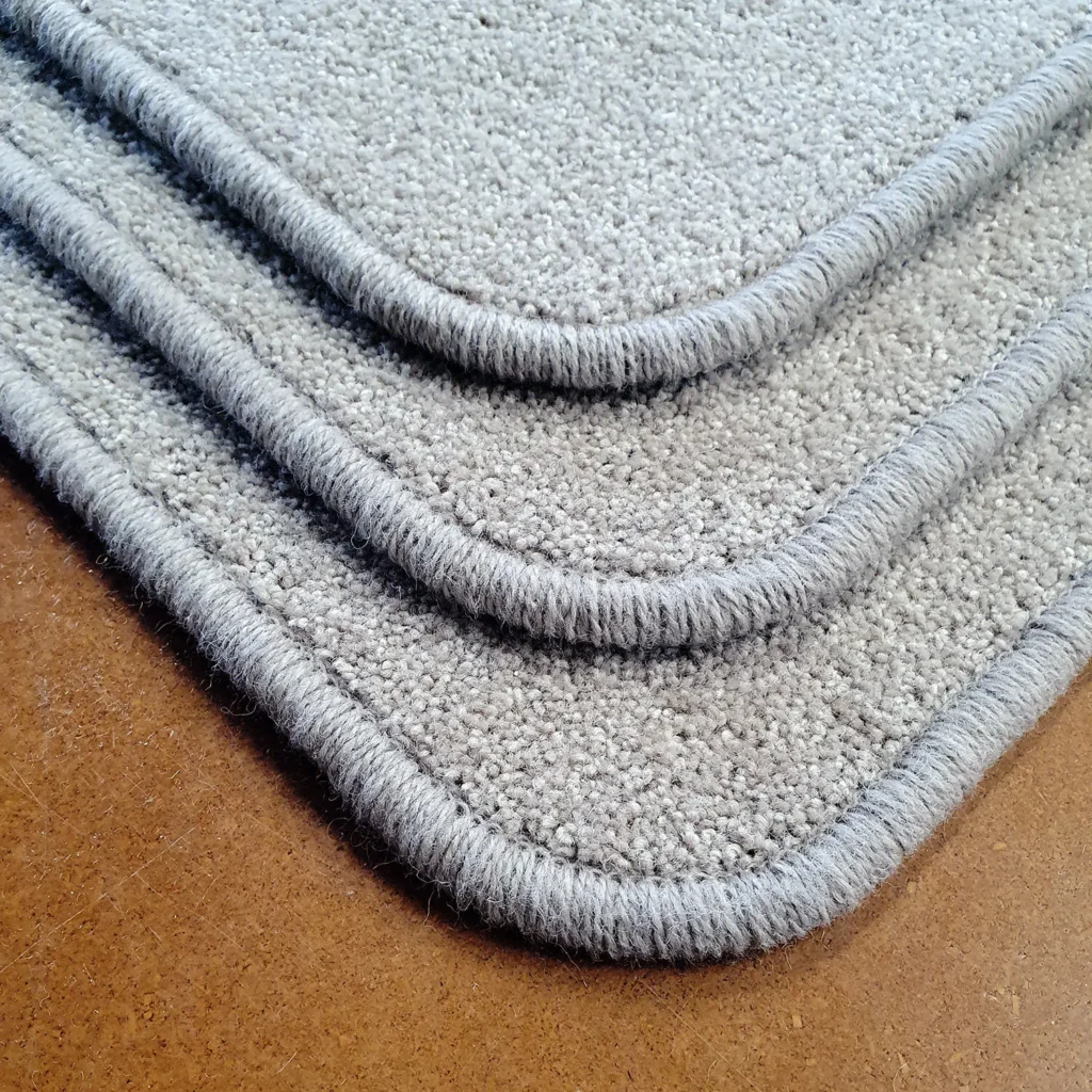 Interior carpet resizing