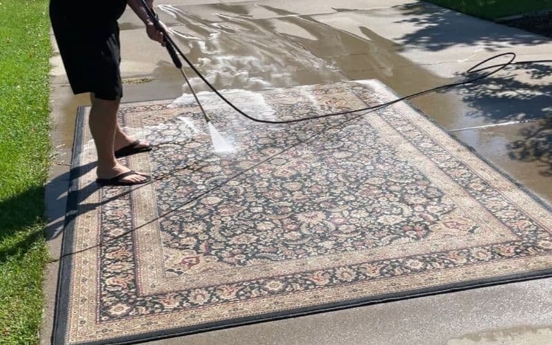 Wash The Carpet